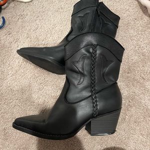 Cowboys boots